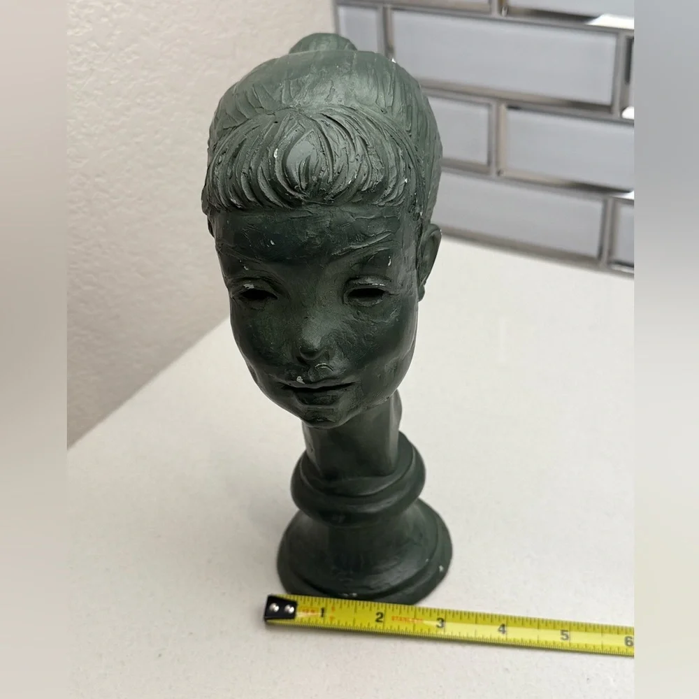 Vintage Fred Press Bust Sculpture Ballerina Woman Mid-Century Green Chalkware - Picture 13 of 14